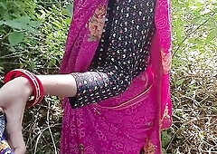 Jangal mai bhabhi ko pataya aur chudai ki
