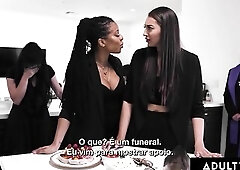 Public Free Use Lesbos - PT