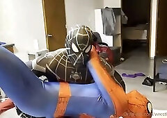 Spiderman Defeated by Black Spiderman
