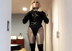 Ingrid the Mistress (fetish, dame mask, trans, crossdress, masking, transformation, platform high-heeled shoes)