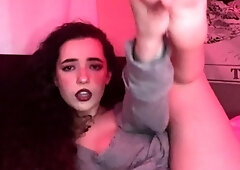 Chubby busty brunette in hot foot fetish