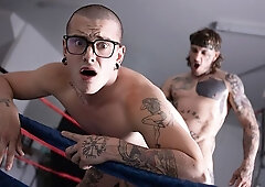 Bo Sinn ruins Harvey Sid's asshole in the ring