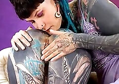 Inked up FFM threesome with two alt babes getting filthy