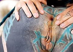 Inked up FFM threesome with two alt babes getting filthy