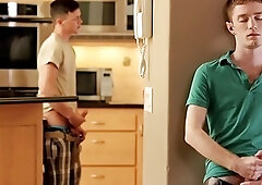 He prepared a surprise dessert for him in the kitchen so he fucked him hard