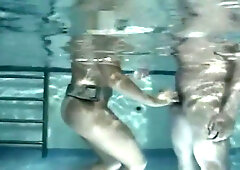 Japanese Girls Underwater BJ