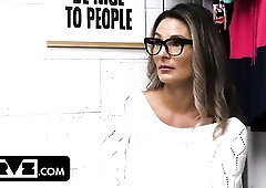 Case No. 6615401 - Klepto Stepmom