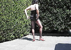 Kiana sexy black dress