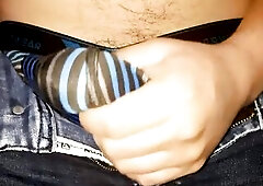 LATINO MASTURBANDOSE, GRAN PENE, MUCHO JIZZ
