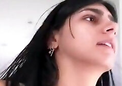 Mia Khalifa - Get Ready With Me