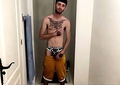 jacob daniels in bathroom fun