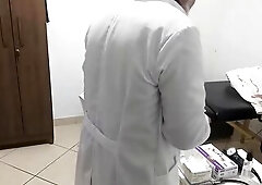 Patient gets fingered by proctologist during anal exam.