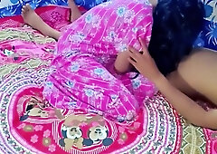 Milf Mom Seduce Young Guy With Morning Glory To Holiday Sex