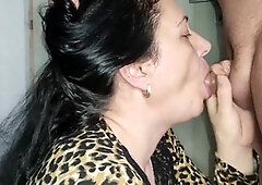 Amateur homemade, cumshot in mouth