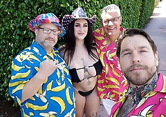 Watch dazzling Avalon Mira's porn