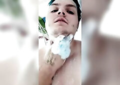 Little Quickie - Take A Shower With Me - FtM