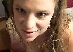 Eager Erin Electra wants to win over the rich k!d