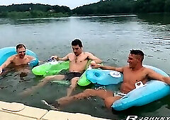 JohnnyRapid: Johnny Rapid gets cock worshipped before barebacking Parker Hayes