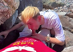 Predlozhil Prohozhemu Parnu Otsosat Chlen Za Dengi V Publichnom Meste