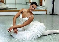 Doggy style fuck with a long-legged young brunette Betzz