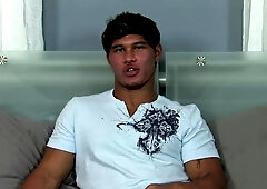 Solo: Beach Bum or Fitness Freak? You Decide!