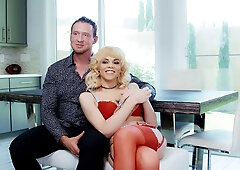 Pierce Paris & Kate Zoha in BTS-TS Kate Zoha: Anal Seduction In Vegas