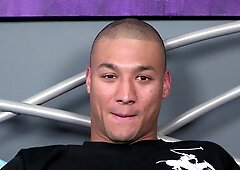 Solo: Too Big For His Britches