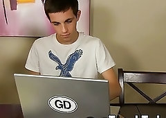 Chubby stud servicing twinks tight holes