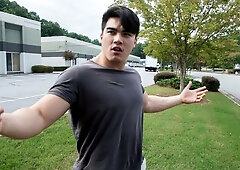 Asian amateurs Axel Kane and Kye Storm fuck in a van