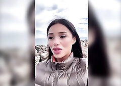 I suck a stranger in the beach ????