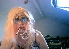 Sissy sarah Loses control in messy scene