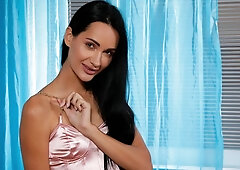 MEGAN VENTURI — SLENDER STREAMS