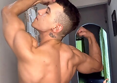 Fit fitness model from onlyfans invites you to have a hot spunk session with him