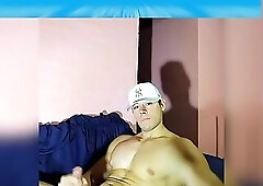 Hetero curioso y musculoso