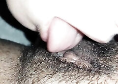 My shy girlfriend does cunnilingus for the first time, and therefore under the covers - Lesbian-illusion