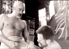 Amateur hunk with a big cock gives a deep throat experience