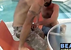 Big strong dick mature bear fucking this amateur hunks ass