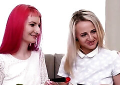 Man seduced into threesome Hanna Rey and Alien Fox