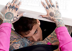 Tiger Lilly gets her pussy licked under the desk