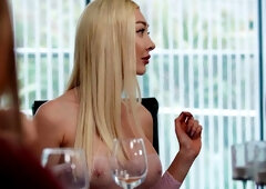 Brazzers: Blonde Bombshell Breaks Up Two Couples