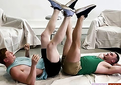 Beefcakes Kyle Connors and Michael Boston fuck after wrestling