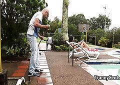 Gardener fucks t-girl big round ass