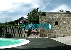 One dude fucks sex-appeal hookers and cums on their pussies