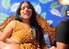 Beauty Wife V HOT SWETI Fuck With Huband And Fun Chating