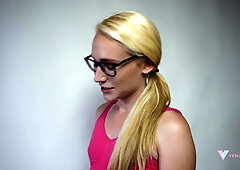 Blonde Goddess Of Love Aphrodyte - VenusLux