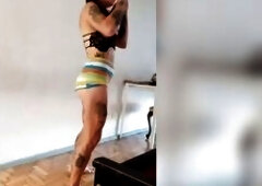 Mi'migo Tiene una pija enorme