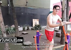 Making it Giant on YouTube: Alex and Vic's Super-naughty Debut
