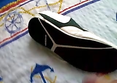 Provocative shoe beating off