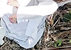 Fucking and ejaculating quickly inside my classmate's pussy in the grassy thicket by the water's edg