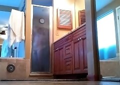 Kinky voyeur finds a horny amateur daddy taking a shower